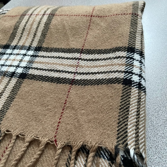 Plaid Tassel Shawl Wrap O/S - Picture 8 of 8